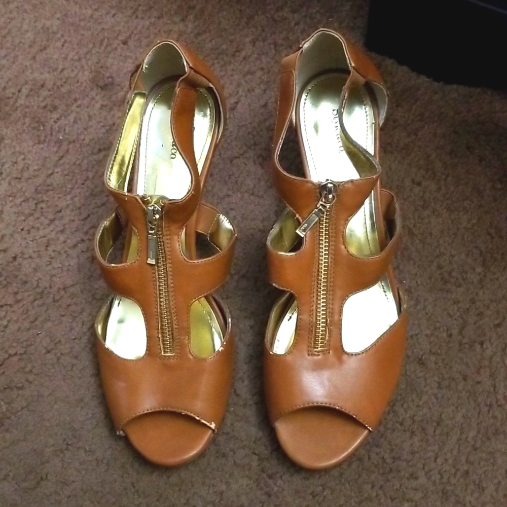 Chestnut Heels